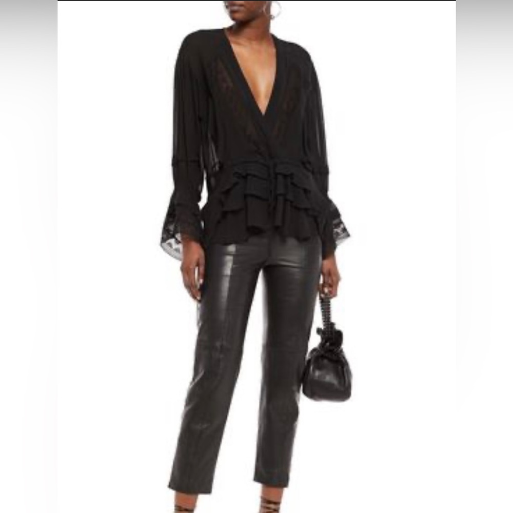 IRO Endless silk blouse. Black. Size 34.